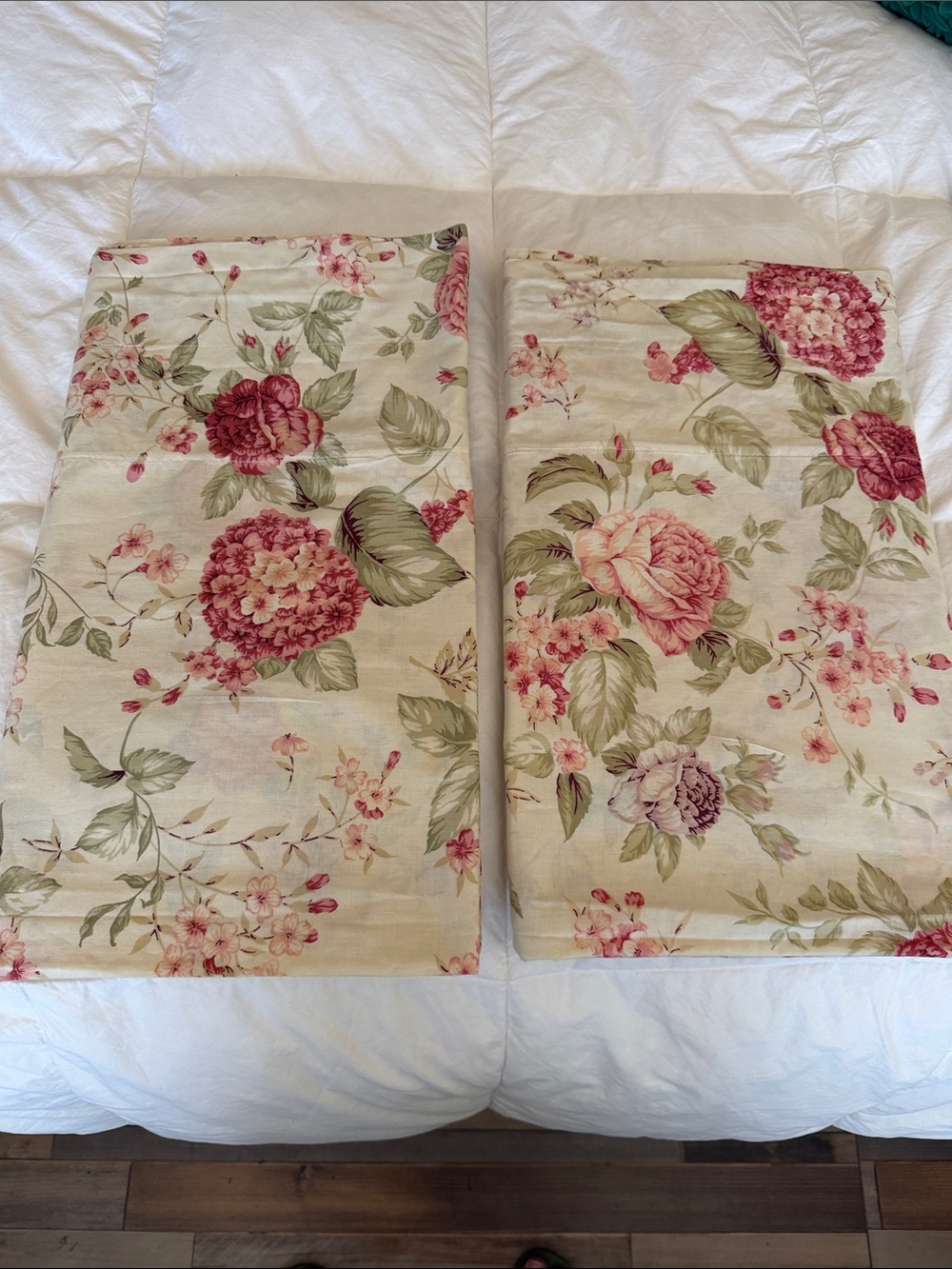 VTG JCPenney Cabbage Rose Set of 2 Curtain Panels~Shabby Chic Cottagecore